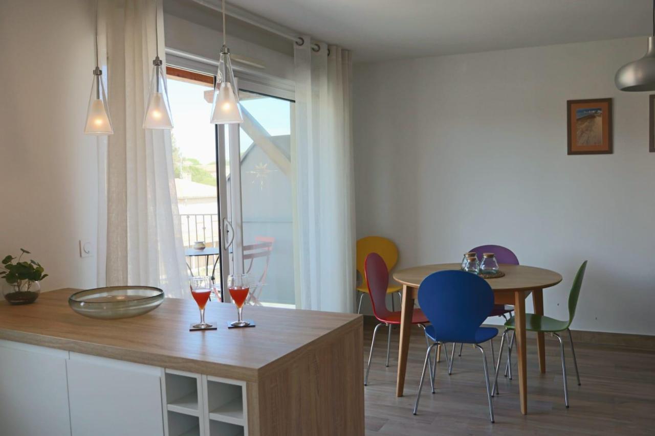 Uzes Centre La Terrasse Des Capucines Avec Garage Privee Apartment Exterior photo